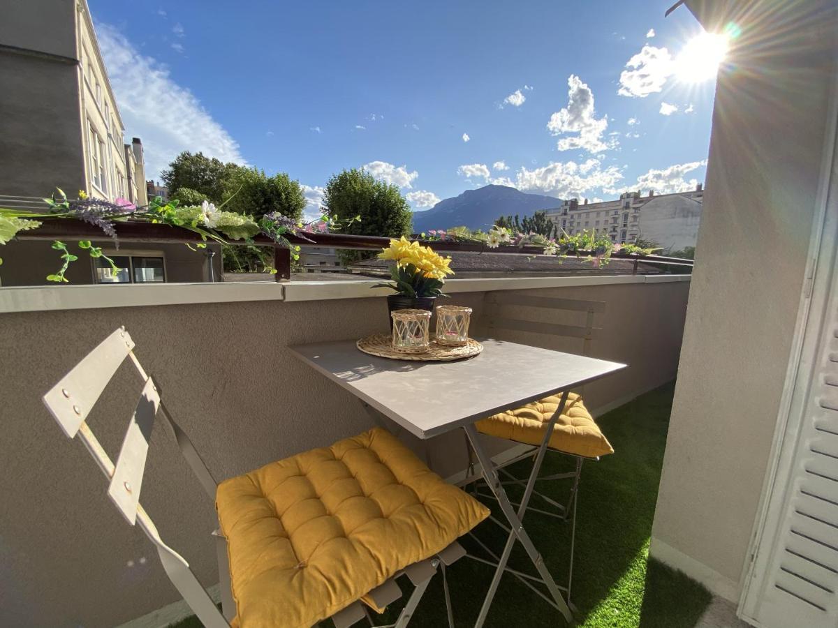Apartment Le Bourget, Grand Proche Du Centre