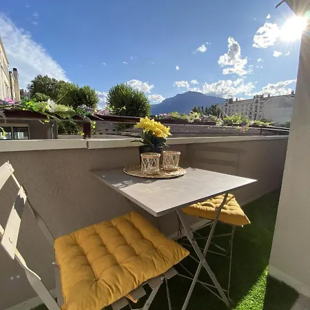 Le Bourget, Grand Appartement Proche Du Centre Grenoble Exterior photo